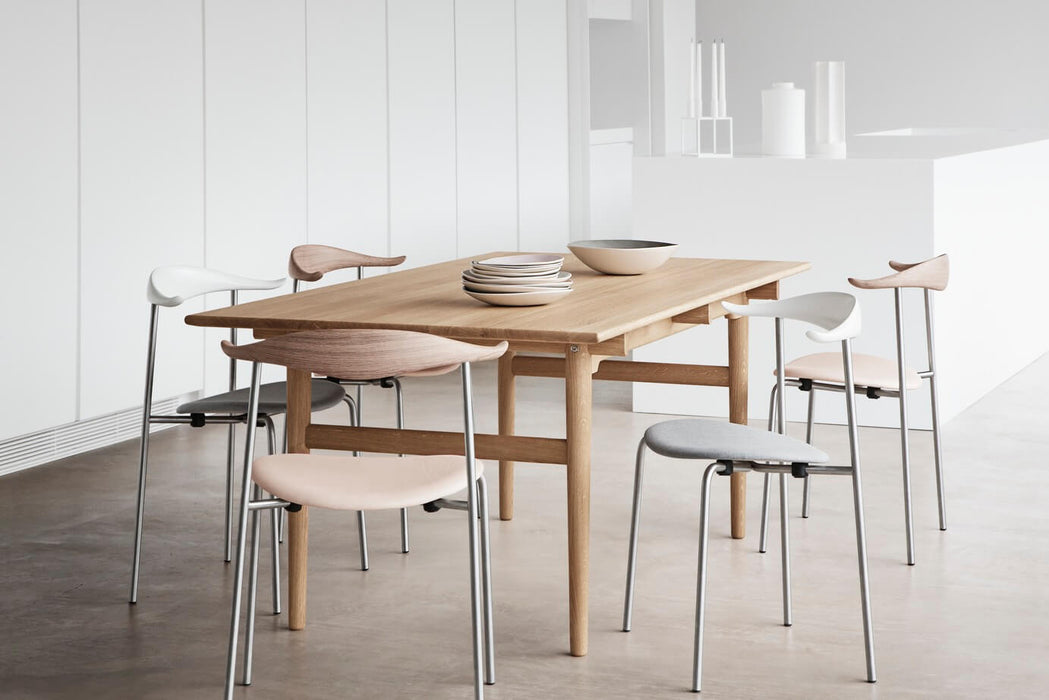 Aktion Setpreis Stühle CH24 und Carl Hansen Tisch CH 327 by Hans Wegner in Teakholz