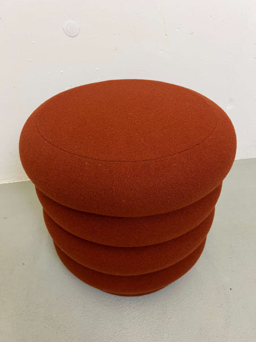 Ferm Living Pouf round Stoff Tonus Ausstellungsmodell